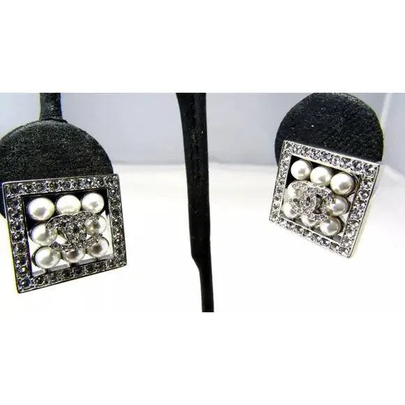 CHANEL 24P Crystal Glass Pearl CC Logo Silver Square Stud Earrings - Picture 6 of 9